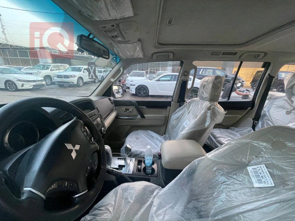 ميتسوبيشي باجيرو